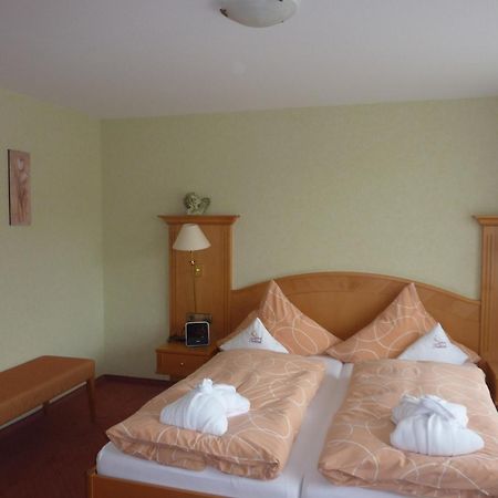 Landhotel Talblick Neuweiler エクステリア 写真